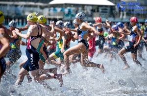 Triathlon Citt&agrave; di Cagliari, sabato e domenica al Poetto le gare del campionato sardo