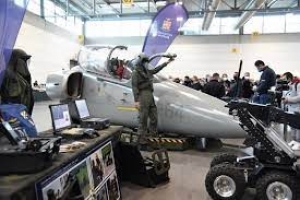 Fa tappa a Cagliari la mostra itinerante "Cento Anni dell'Aeronautica Militare"