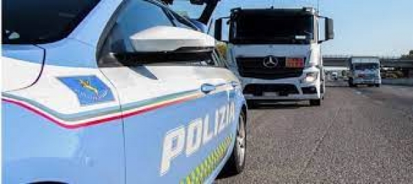 Polizia di Stato: al via la campagna Roadopol "Truck &amp; Bus"