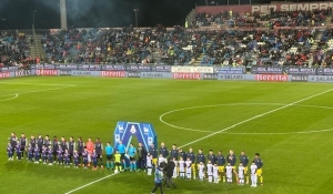 Palla centro tra Cagliari e Verona