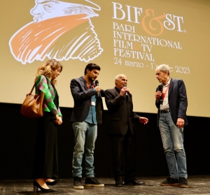 BiFest, Bari: Grande successo per il film &lsquo;Tutti i cani muoiono da soli&rsquo; del sassarese Paolo Pisanu
