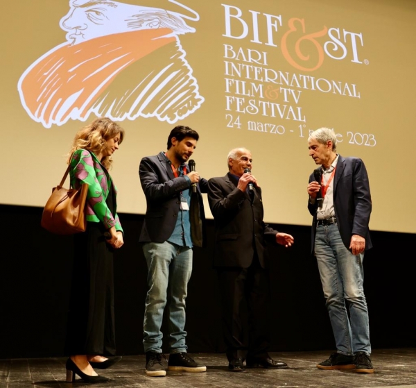 BiFest, Bari: Grande successo per il film &lsquo;Tutti i cani muoiono da soli&rsquo; del sassarese Paolo Pisanu