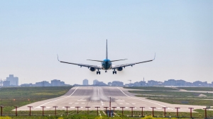 Continuit&agrave; territoriale aerea, dalla Regione 10 milioni per gli extra costi del Jet Fuel