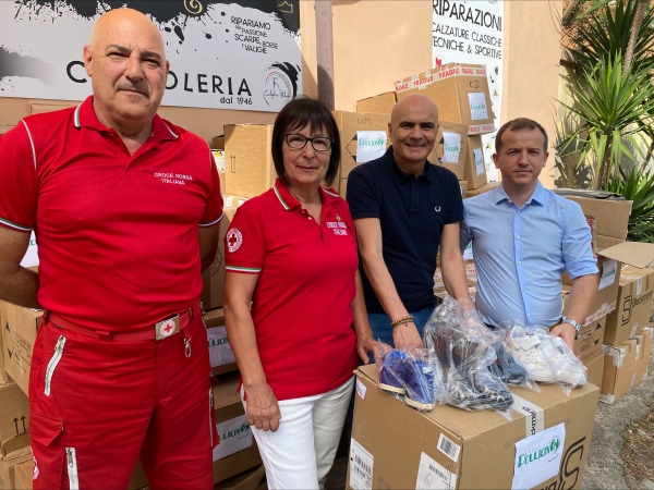Cagliari, donate 1.700 paia di calzature per le persone in difficolt&agrave;