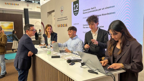 Vinitaly, al via a Verona la 58ma edizione della quattro giorni dedicata al vino con oltre 110 aziende sarde