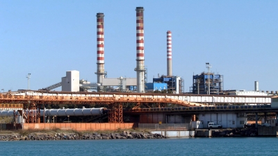 Portovesme, giunta autorizza intervento di dragaggio del porto industriale