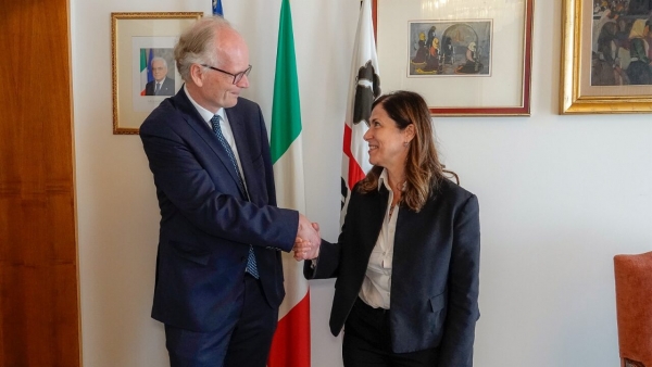 Repubblica delle Filippine: la presidente Todde riceve l'ambasciatore Neal Imperial