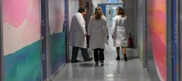 Sanit&agrave;, la Regione apre al reclutamento di medici e infermieri stranieri