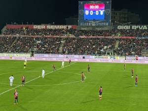 Una fase di Cagliari-Lazio, ventitreesima stagionale