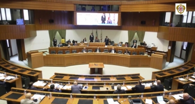 Sanit&agrave;, approvata la legge di riordino in Consiglio Regionale, Todde: "Pronti a voltare pagina"