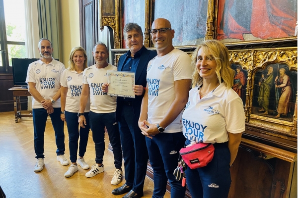 Cagliari celebra i campioni della Water Life SC dopo l'eccellente performance ai Campionati Mondiali Master di nuoto pinnato