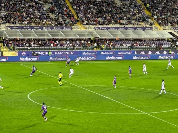 Firenze, Una fase di Fiorentina-Cagliari