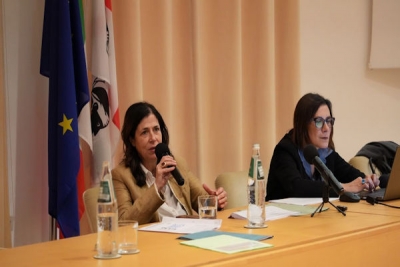 Presentato ad Olbia il Piano regionale dei servizi alla persona. La presidente Todde: "Un piano da 1,5 miliardi in tre anni per integrare sanit&agrave; e sociale"