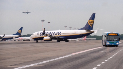 Pasqua, Adiconsum: 361 euro per un volo da Bologna ad Olbia, 325 da Verona a Cagliari