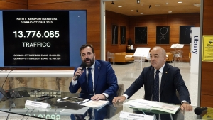 Trasporti e turismo, assessori Moro e Chessa: "I numeri del traffico passeggeri negli scali aeroportuali dimostrano il successo delle politiche regionali"