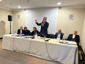 Aerei, Cappellacci (FI): "Basta ritardi e trattative al ribasso, unire le forze perch&eacute; Ue tradisce sue stesse norme"