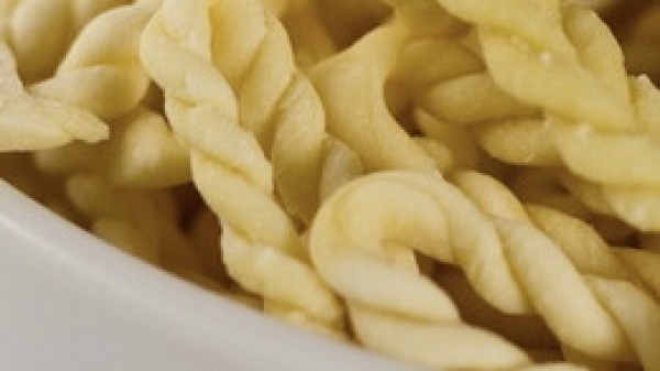Prezzi, Assoutenti: a un anno dalla guerra rincari record, a Cagliari la pasta pi&ugrave; cara