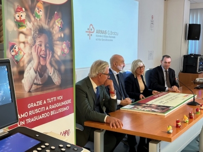 Una fase di presentazione dei risultati della campagna solidale. Da sinistra, Roberto TUmbarello, Raimondo Pinna, Agnese Foddis e Michele Orlandi 