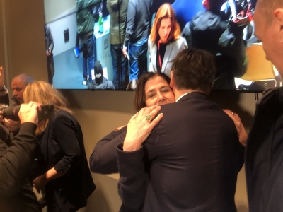 La prima conferenza stampa della presidente Alessandra Todde