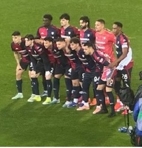 Una formazione del 2026 del Cagliari